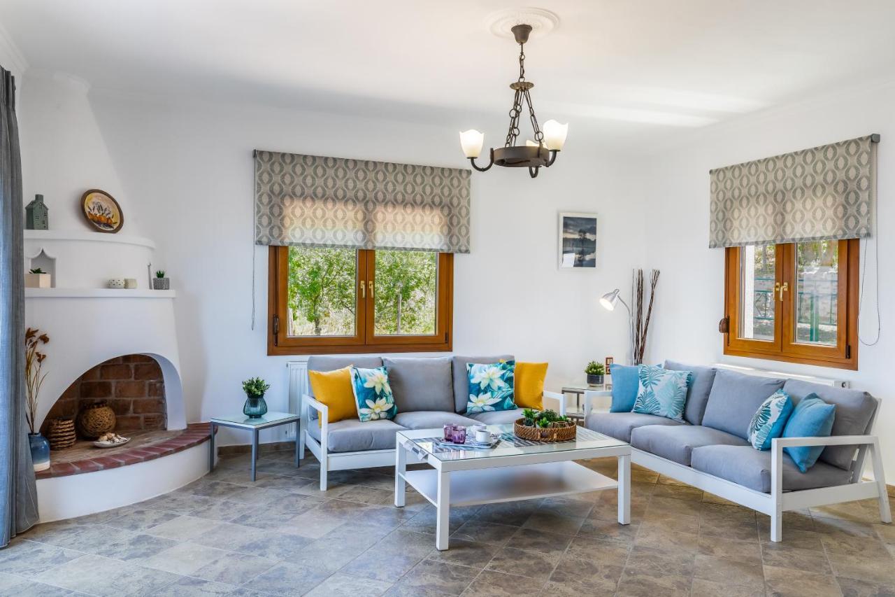 Villa Margini, Aegean Views , Pool Villa, Skopelos Exterior photo